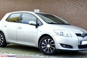 Toyota Auris 2010 1.3 105 KM Toyota Auris 2010 1.3 105 KM