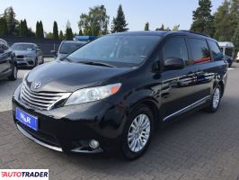 Toyota Sienna 2015 3.5 266 KM