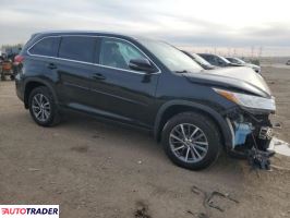 Toyota Highlander 2019 3