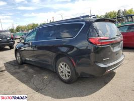 Chrysler Pacifica 2022 3