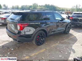 Ford Explorer 2022 3