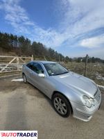 Mercedes C-klasa 2005 2.1 122 KM