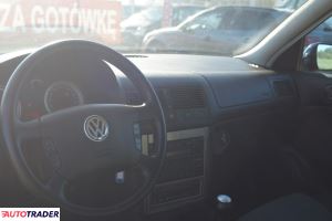 Volkswagen Golf 2001 2.0 116 KM