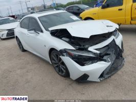Lexus IS 2021 3