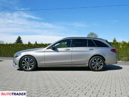 Mercedes C-klasa 2019 2.0 194 KM