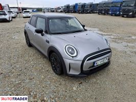 Mini Cooper 2023 1.5 136 KM