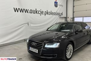 Audi A8 2015 3.0 262 KM