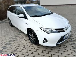 Toyota Auris 2014 1.8 99 KM