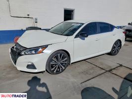 Nissan Altima - zobacz ofertę