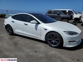 Tesla Model S 2021