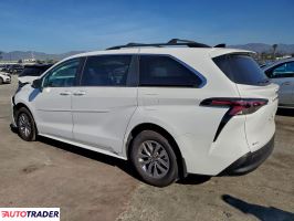 Toyota Sienna 2025 2