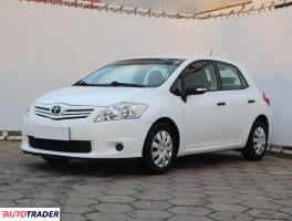 Toyota Auris 2010 1.4 88 KM