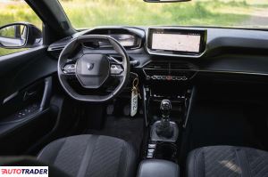 Peugeot 2008 2023 1.2 99 KM