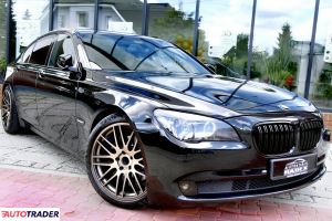 BMW 740 2010 3.0 306 KM