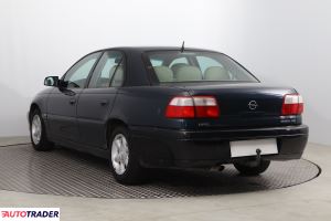 Opel Omega 2002 2.2 142 KM