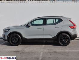 Volvo XC40 2024 2.0 160 KM