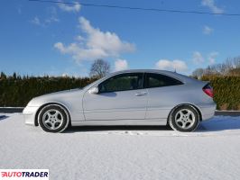 Mercedes C-klasa 2001 2.0 129 KM