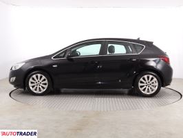 Opel Astra 2010 1.4 138 KM