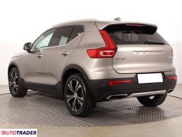Volvo XC40 2019 2.0 187 KM