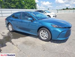 Toyota Camry 2025 2