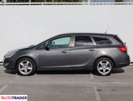 Opel Astra 2011 1.6 113 KM