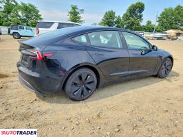 Tesla Model 3 2025