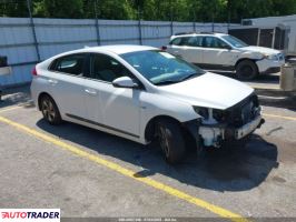 Hyundai IONIQ Hybrid 2019 1