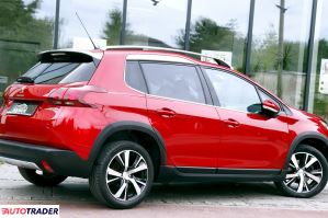 Peugeot 2008 2017 1.2 110 KM
