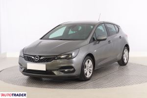 Opel Astra 2020 1.2 143 KM