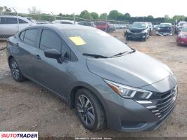 Nissan Versa - zobacz ofertę
