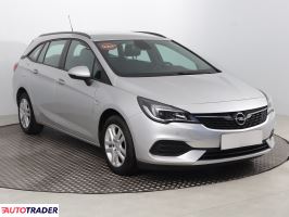 Opel Astra 2020 1.2 143 KM