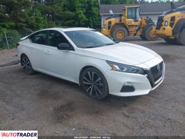 Nissan Altima - zobacz ofertę