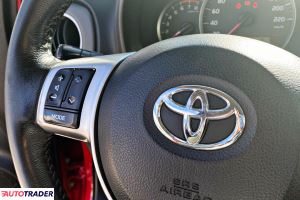 Toyota Yaris 2013 1.3 99 KM Toyota Yaris 2013 1.3 99 KM