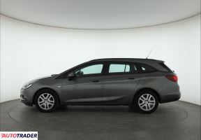 Opel Astra 2016 1.6 108 KM