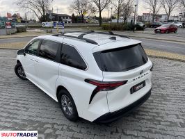 Toyota Sienna 2021 2.5 245 KM