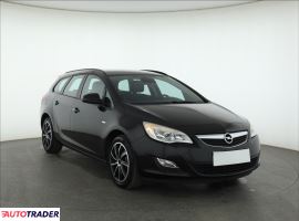 Opel Astra 2012 1.4 138 KM