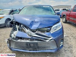 Toyota Sienna 2020 3