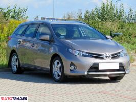 Toyota Auris 2014 1.6 130 KM Toyota Auris 2014 1.6 130 KM