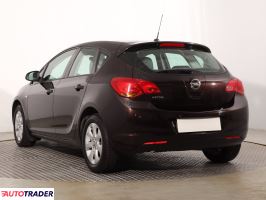 Opel Astra 2011 1.6 113 KM