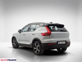 Volvo XC40 2021 1.5 180 KM