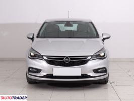 Opel Astra 2018 1.4 123 KM