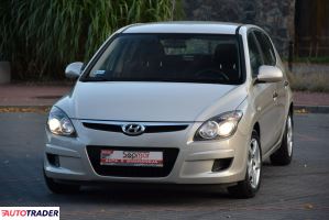 Hyundai i30 2010 1.6 116 KM Hyundai i30 2010 1.6 116 KM