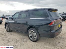 Lincoln Navigator 2025 3