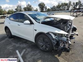Tesla Model Y 2026