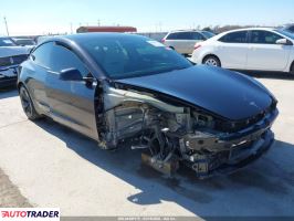 Tesla Model 3 - zobacz ofertę