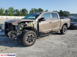 Nissan Titan 2021 5