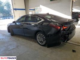 Lexus ES 2019 3