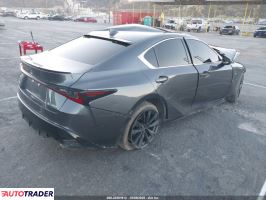 Lexus IS 2021 3