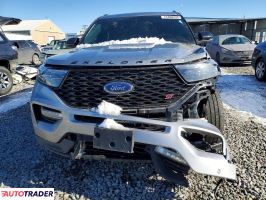 Ford Explorer 2021 3