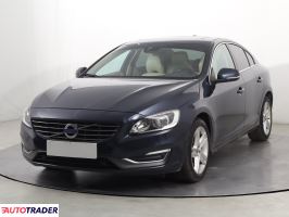 Volvo S60 2015 2.0 241 KM